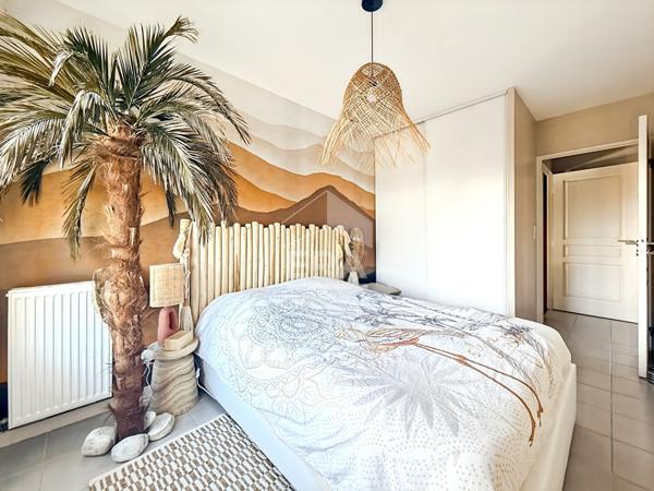 Appartement Bouc Bel Air  3 /4 pièces 82 m2 avec terrasse et 2 places privatives