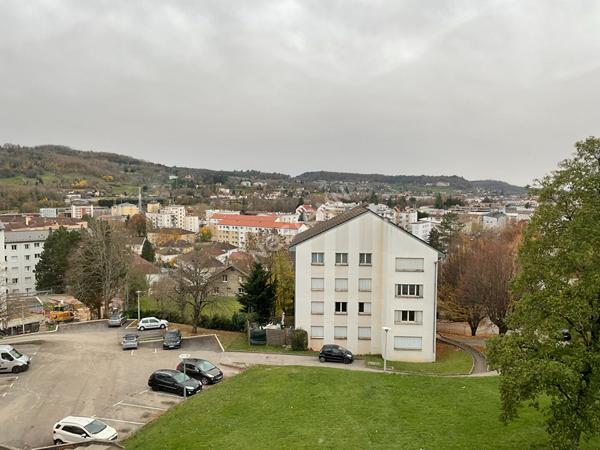 Bel appartement Lons Le Saunier 3 pièce(s)