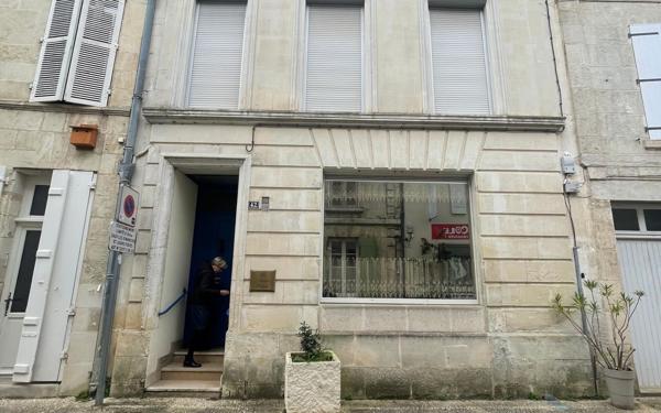 Maison à vendre    5 pièces •  Saint-Savinien