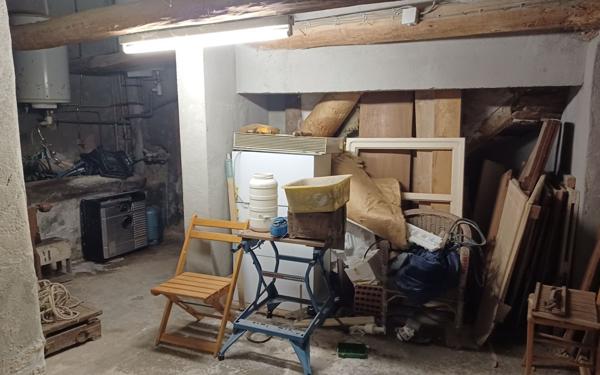 Maison à vendre    6 pièces •  Saint-Martin-de-Brômes