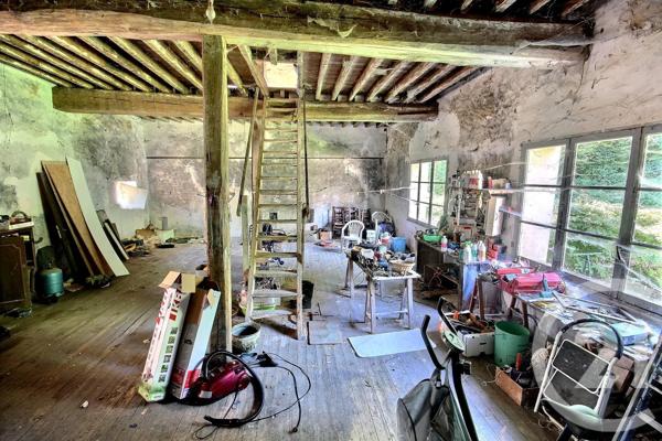 Maison à vendre  7 pièces - 198 m 2   LA FERTE GAUCHER  - 77