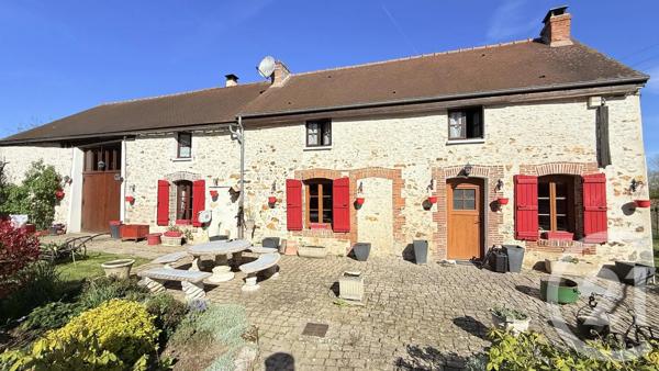 Maison à vendre  7 pièces - 198 m 2   LA FERTE GAUCHER  - 77