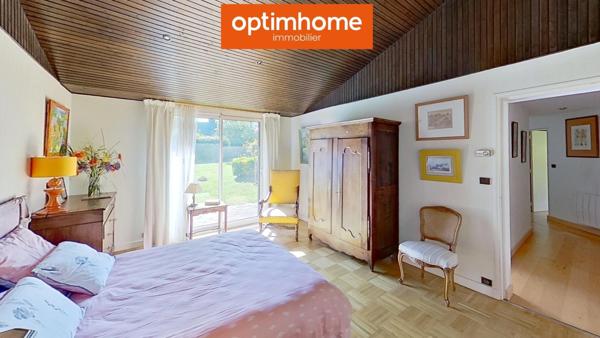 Maison d’architecte de 220 m² sur terrain paysager de 2100 m² – Redon centre