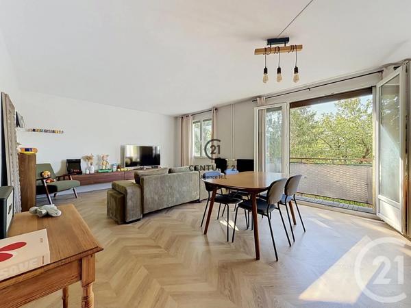 Appartement F3 à vendre  3 pièces - 55,01 m 2   CLAYE SOUILLY  - 77