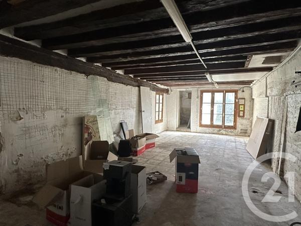 Immeuble à vendre  179,40 m 2   COULOMMIERS  - 77