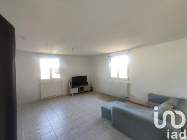 Maison 4 pièces de 117 m² à La Chartre-sur-le-Loir (72340)