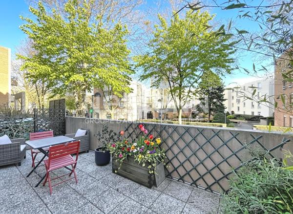 DUPLEX 1er et dernier étage à Montigny Le Bretonneux 5 pièces de 109 m² avec un box de 19 m².