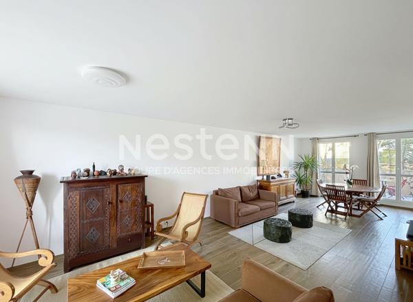 DUPLEX 1er et dernier étage à Montigny Le Bretonneux 5 pièces de 109 m² avec un box de 19 m².