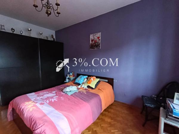 Maison 8 pièce(s) 4 chambre(s) 174 m²