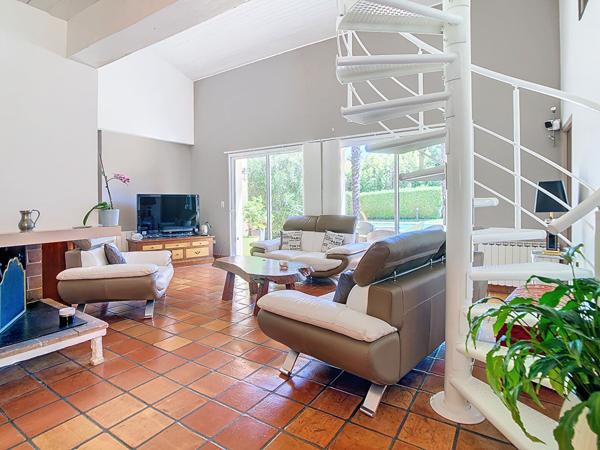 Maison MURET 10 min - 8 pièces 175 m2