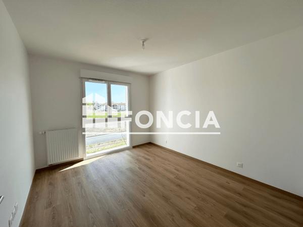 Location Appartement 2 pièces 45.17 m² - 2 RUE DE LA GALUPE Saint-vincent-de-tyrosse 40230