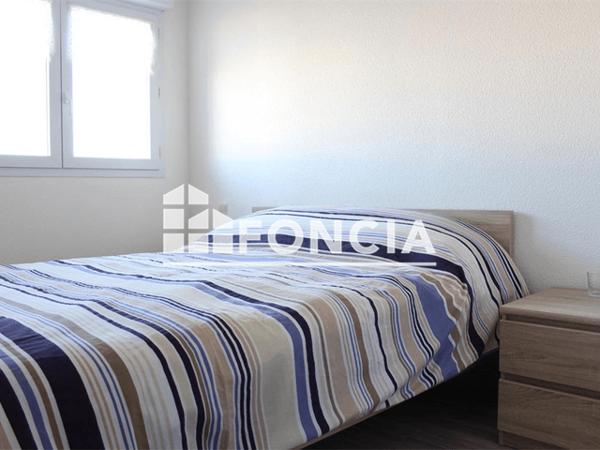 Location Appartement meublé 2 pièces 40.96 m² - RUE DE LA SOLE La Rochelle 17000