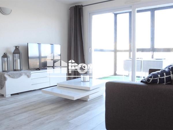 Location Appartement meublé 2 pièces 40.96 m² - RUE DE LA SOLE La Rochelle 17000