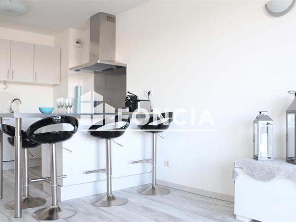 Location Appartement meublé 2 pièces 40.96 m² - RUE DE LA SOLE La Rochelle 17000