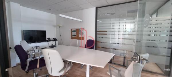 Bureau de 219 m² à louer à Bordeaux Bassins A Flot