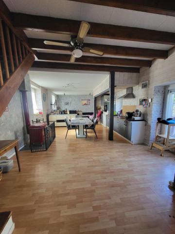 MAISON 3 CHAMBRES - DEPENDANCE - GARAGE - TERRAIN