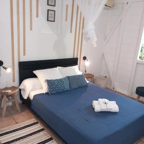 Havre Tropical avec bungalow et piscine 4P – Sainte-Anne