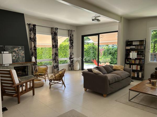 Maison 5 pièce(s) 4 chambre(s) 157 m²
