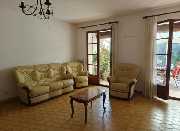 Vends villa dans quartier calme proche centre ville