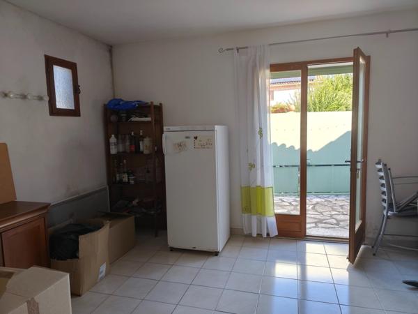 Vends villa dans quartier calme proche centre ville