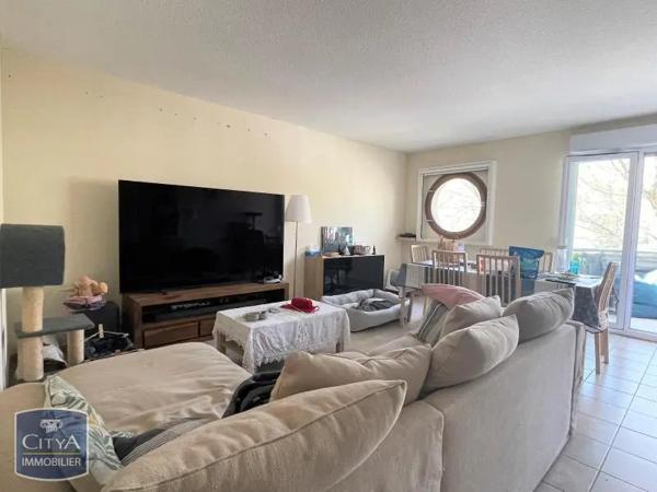 Appartement à louer 3 pièces 65.85m² Avignon (84140)