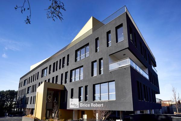Bureaux à louer neufs haut de gamme à Dardilly dans un cadre verdoyant