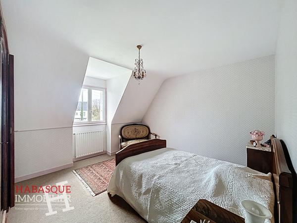 MAISON LANDERNEAU GORRE BEUZIT, 5 chambres 7 pièces , Landerneau