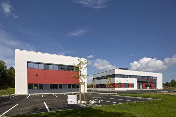 Bureaux et locaux d activités à louer à Dardilly accès direct gare SNCF