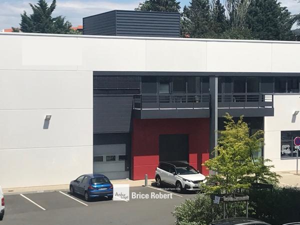Bureaux et locaux d activités à louer à Dardilly accès direct gare SNCF