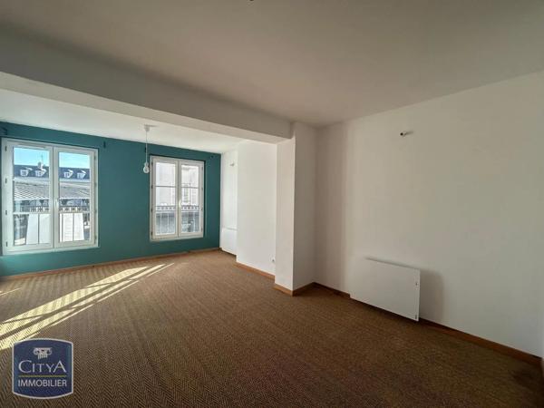 Appartement à louer 2 pièces 62.36m² Chartres (28000)