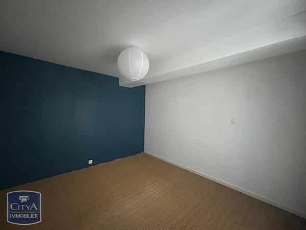 Appartement à louer 2 pièces 62.36m² Chartres (28000)