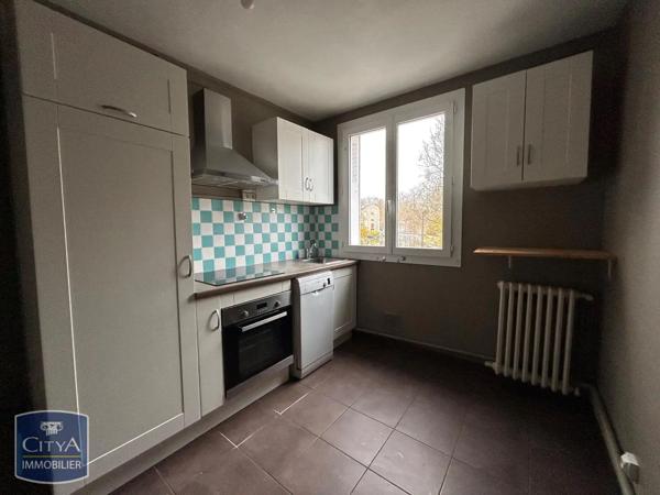 Appartement à louer 3 pièces 68.21m² Bourges (18000)