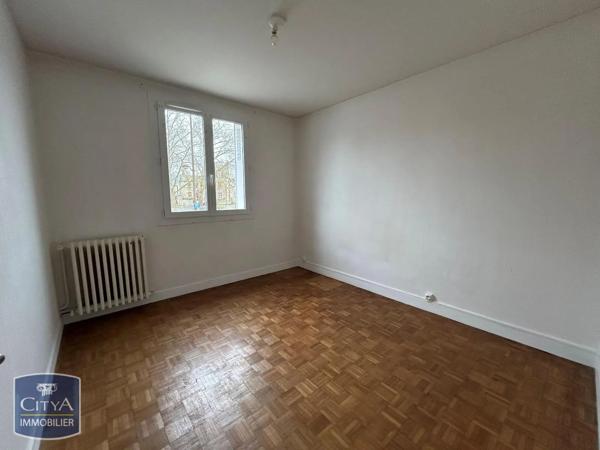 Appartement à louer 3 pièces 68.21m² Bourges (18000)