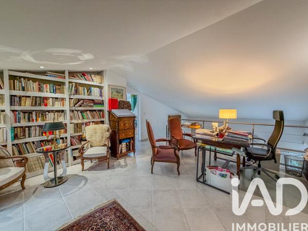 Maison à vendre 6 pièces 235 m² Saint-Raphaël