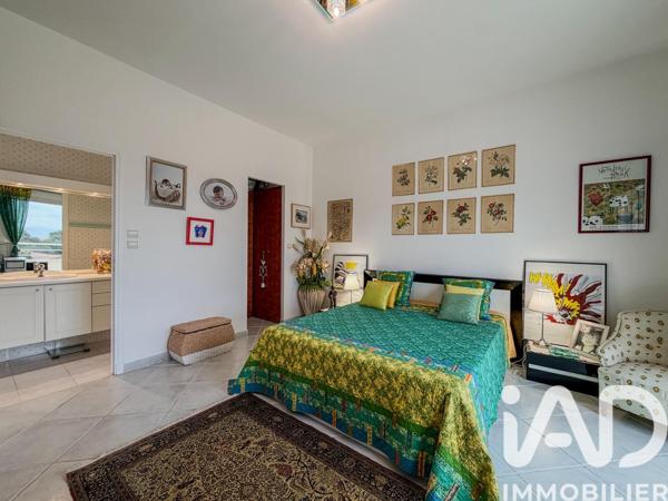 Maison à vendre 6 pièces 235 m² Saint-Raphaël