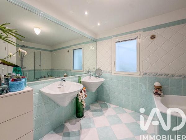 Maison à vendre 6 pièces 235 m² Saint-Raphaël