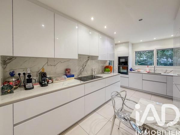 Maison à vendre 6 pièces 235 m² Saint-Raphaël