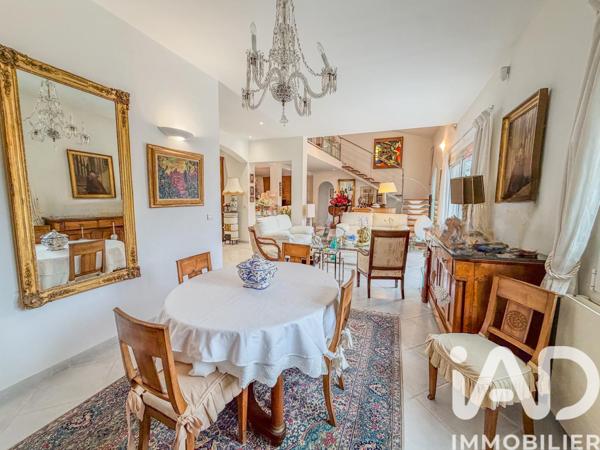 Maison à vendre 6 pièces 235 m² Saint-Raphaël