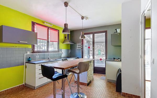 Maison à vendre    5 pièces • 80 m2 Toulon