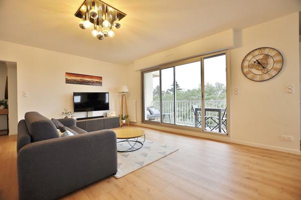 Appartement  5 pièce(s)  3 chambre(s)  111 m²