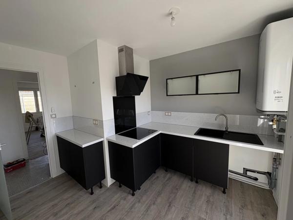 Location                                                      Appartement
                        
                     3 pièces                      55 m2                     à Niort
