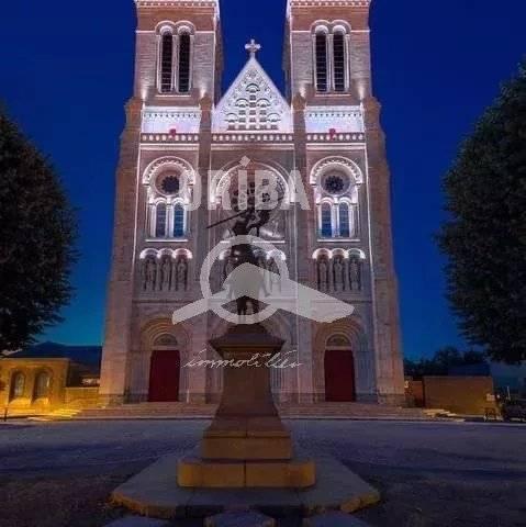 SAINT-DONATIEN – T3 traversant avec balcon, parking et cave