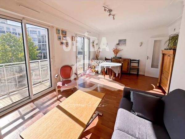 SAINT-DONATIEN – T3 traversant avec balcon, parking et cave