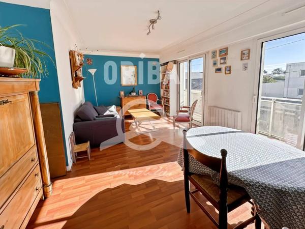 SAINT-DONATIEN – T3 traversant avec balcon, parking et cave