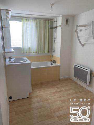A LOUER T3 MEUBLE A PLESCOP