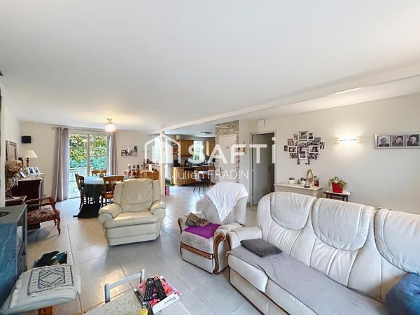 Maison 3 chambres + bureau + sous-sol complet