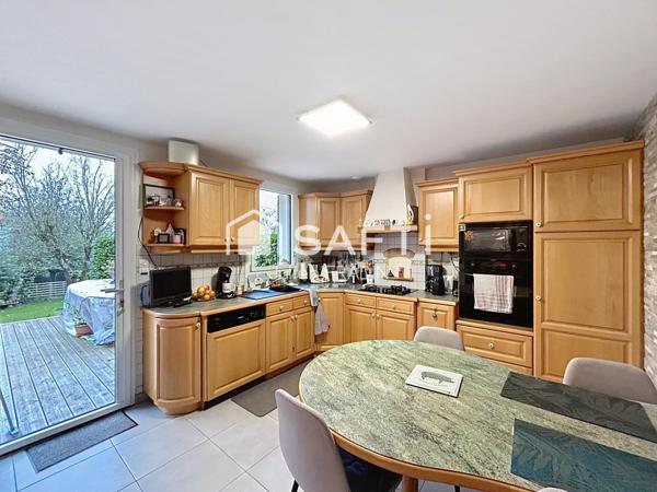 Maison 3 chambres + bureau + sous-sol complet