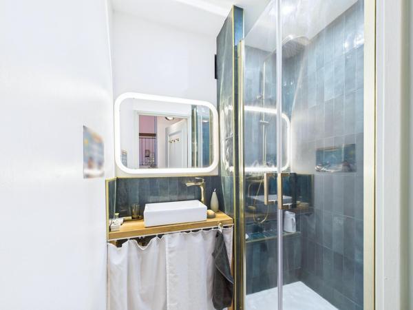 Triplex 6 pièces avec balcons en parfait état