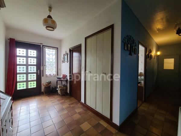 Belle maison familiale avec gîte à Aigre – 215 000 €