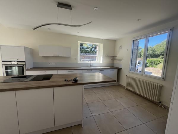 Maison familiale de 198 m² avec sous-sol et terrain de 1 500 m² – Arradon, Golfe du Morbihan